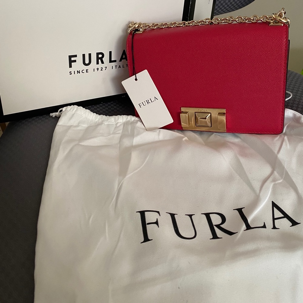 Furla purse